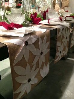 Poinsettia Natural Jute Runner 16 X 72 By Saro 9 Poinsettia Natural Jute Runner 16 X 72 By Saro -Home Decoration Onsale IMG 2608 2