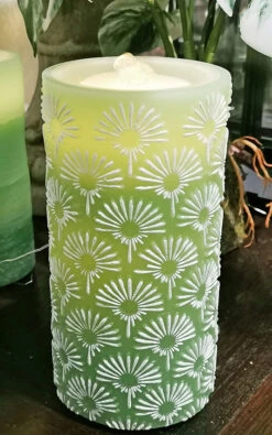 Fountain Candle - Green Wax With Flower Design - Remote Control