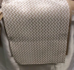 Chevron Table Runner 14 Inch X 72 Inch - Natural Jute 8 Chevron Table Runner 14 Inch X 72 Inch - Natural Jute -Home Decoration Onsale cheveron runner detail 3